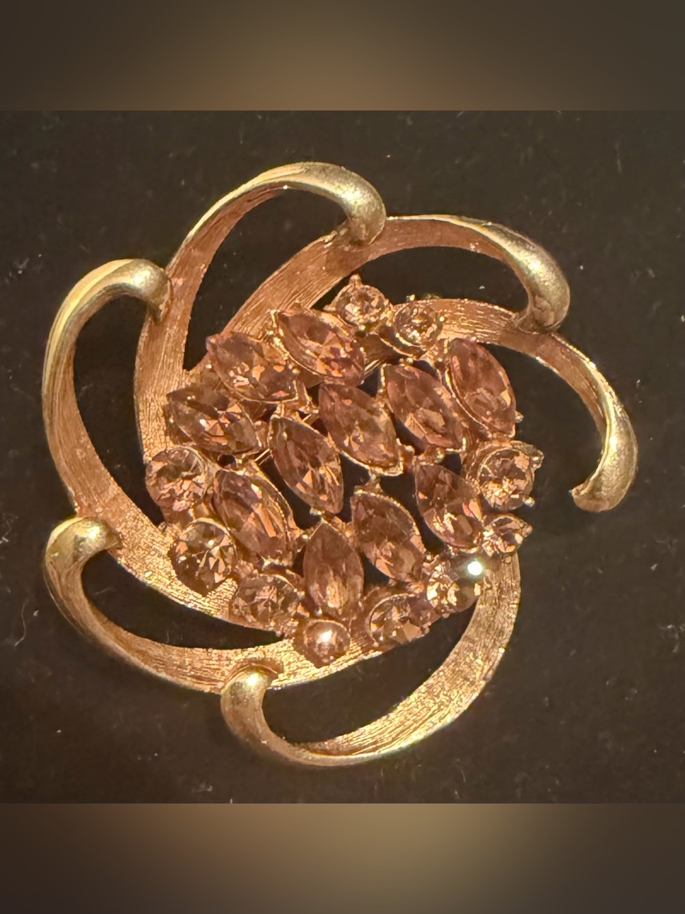 Vintage BSK Signed Gold Swirl Brooch Champagne Topaz Rhinestone Mid Century